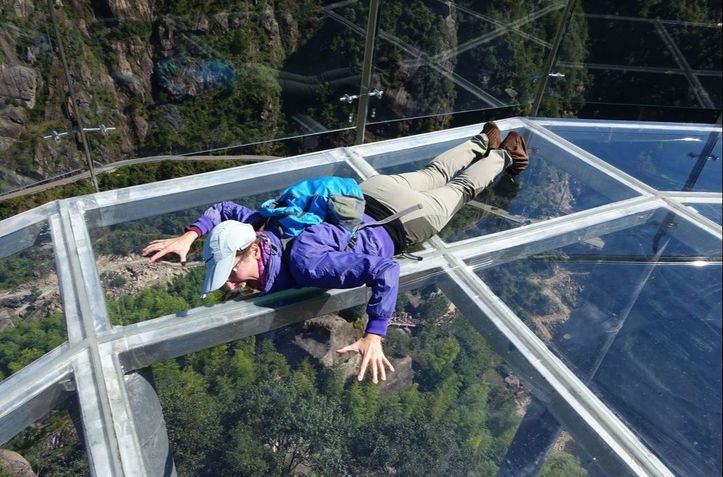 Glass bridge china